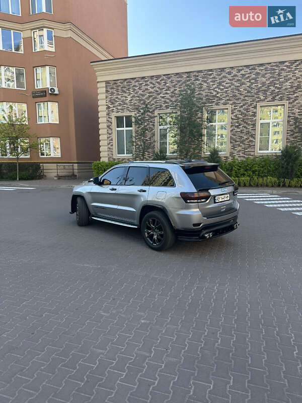 Внедорожник / Кроссовер Jeep Grand Cherokee 2015 в Киеве