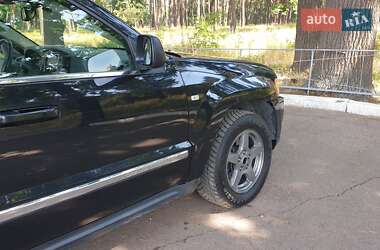 Внедорожник / Кроссовер Jeep Grand Cherokee 2006 в 