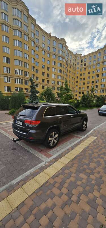 Позашляховик / Кросовер Jeep Grand Cherokee 2016 в Києві фото 2 Позашляховик / Кросовер Jeep Grand Cherokee 2016 в Києві