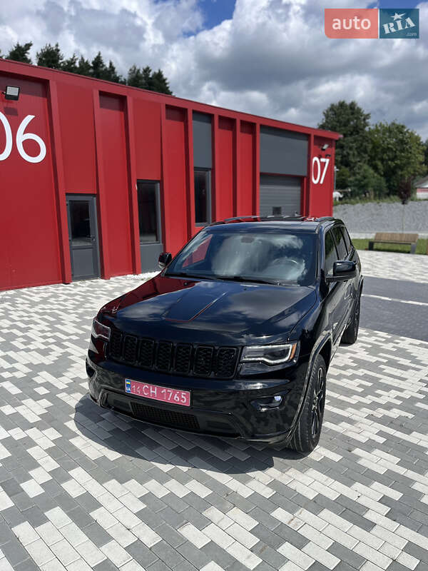 Внедорожник / Кроссовер Jeep Grand Cherokee 2020 в Львове