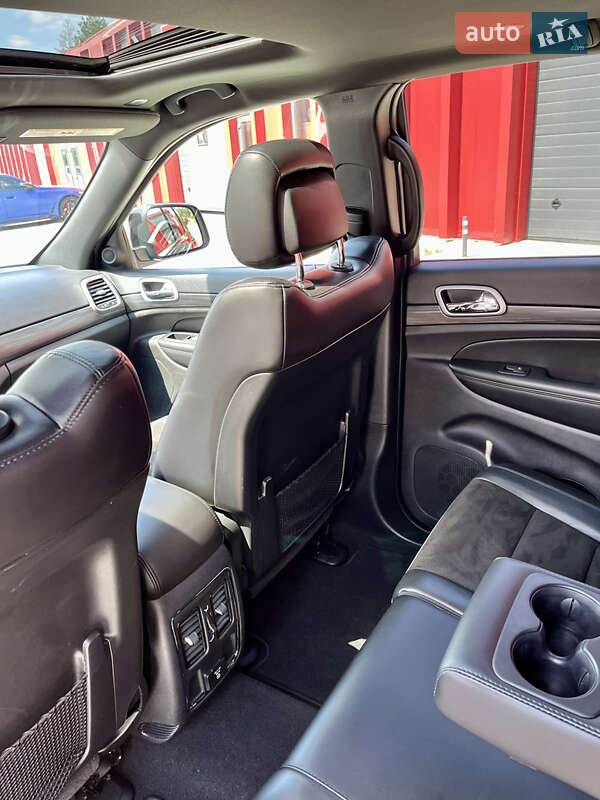 Внедорожник / Кроссовер Jeep Grand Cherokee 2020 в Львове