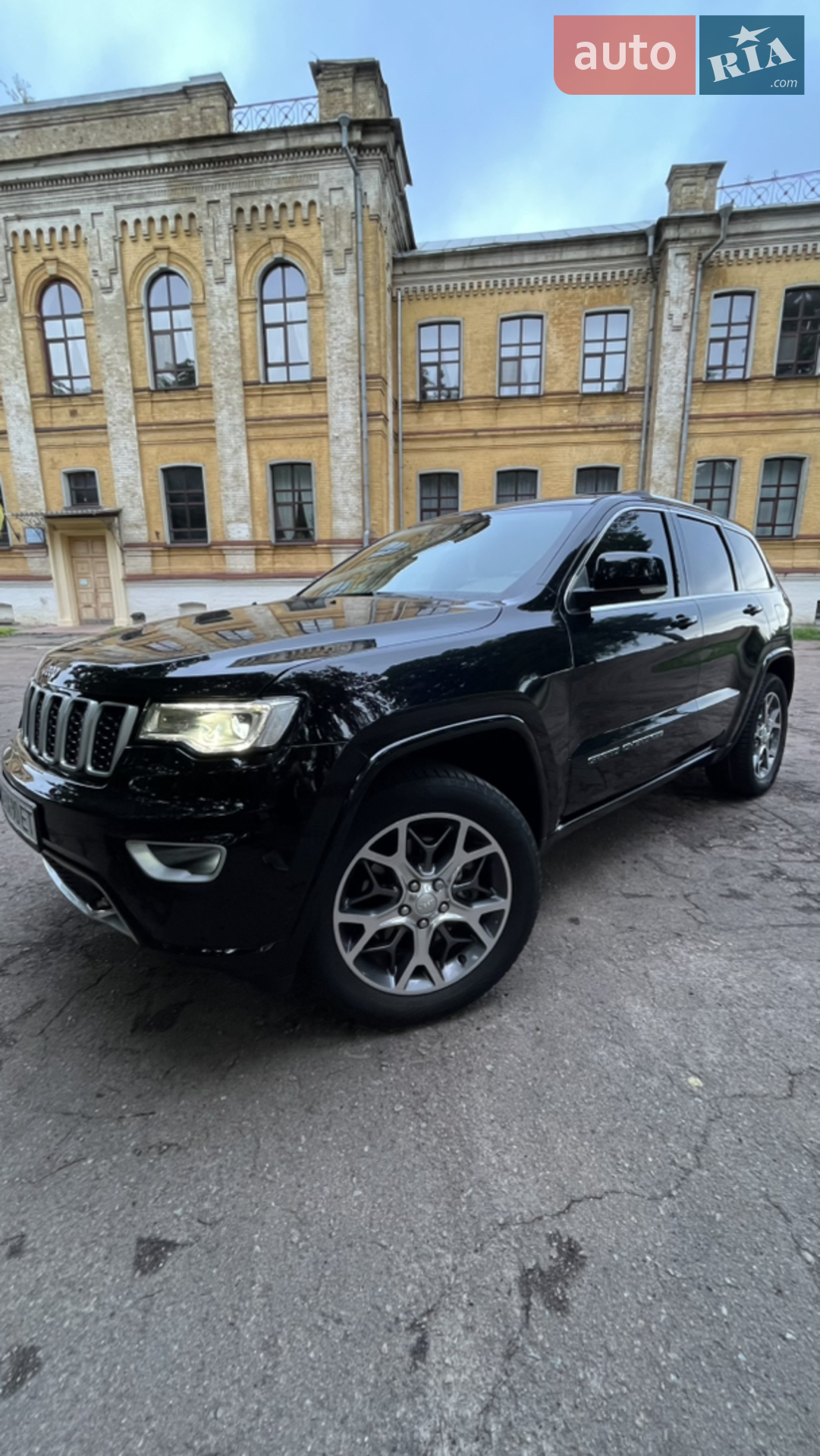 Jeep Grand Cherokee 2021 VIN 1C4RJFCM6MC880311 фото оголошення 3 з 16