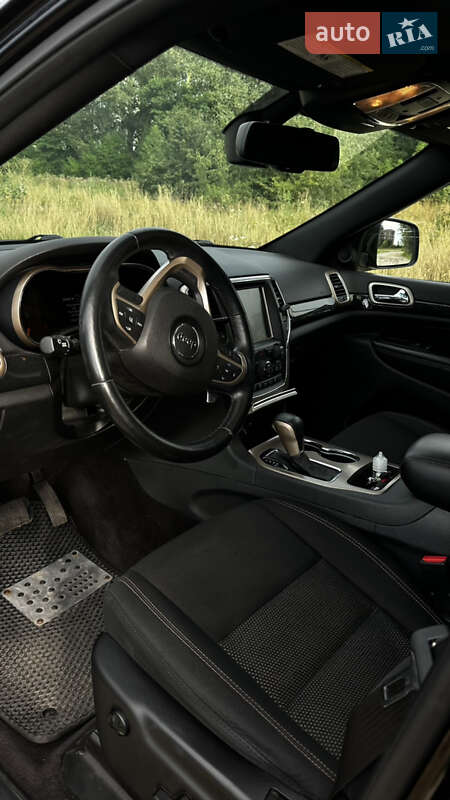 Внедорожник / Кроссовер Jeep Grand Cherokee 2016 в Ивано-Франковске