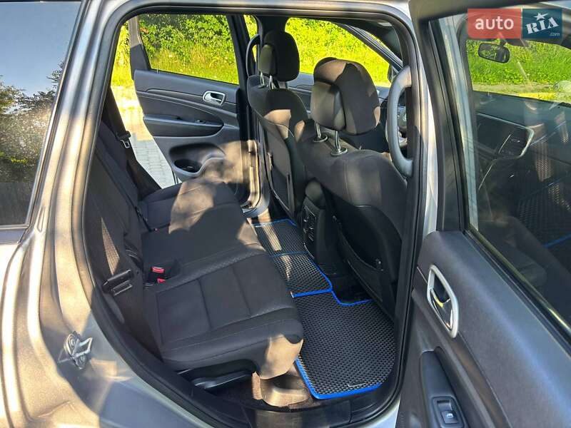 Внедорожник / Кроссовер Jeep Grand Cherokee 2018 в Львове