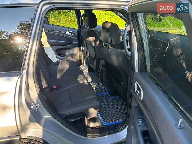Внедорожник / Кроссовер Jeep Grand Cherokee 2018 в Львове
