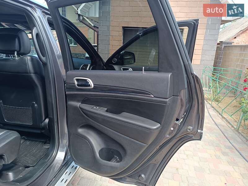 Внедорожник / Кроссовер Jeep Grand Cherokee 2020 в Лубнах