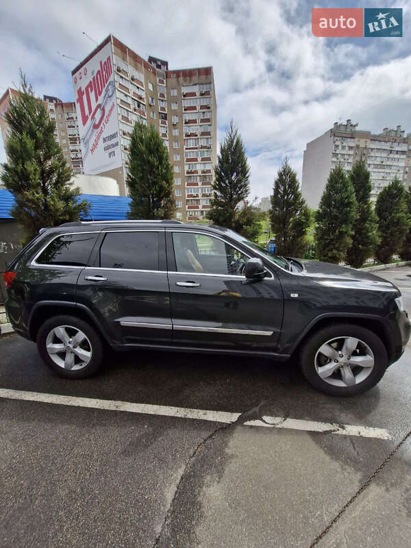 Jeep Grand Cherokee 2011