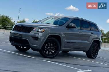 Внедорожник / Кроссовер Jeep Grand Cherokee 2019 в Киеве
