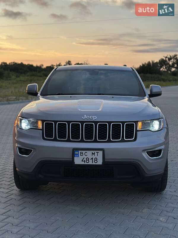 Внедорожник / Кроссовер Jeep Grand Cherokee 2017 в Львове