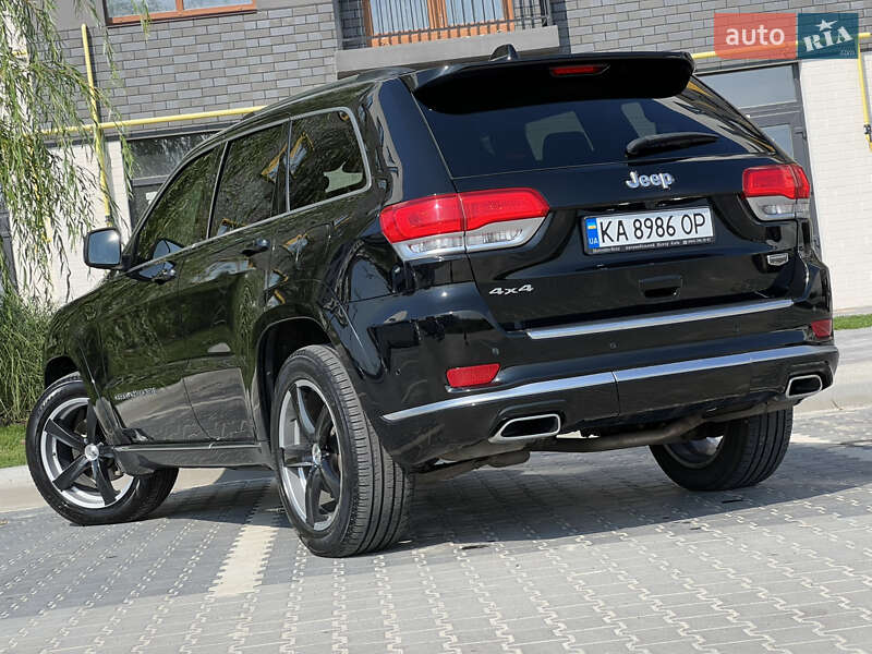 Внедорожник / Кроссовер Jeep Grand Cherokee 2017 в Киеве