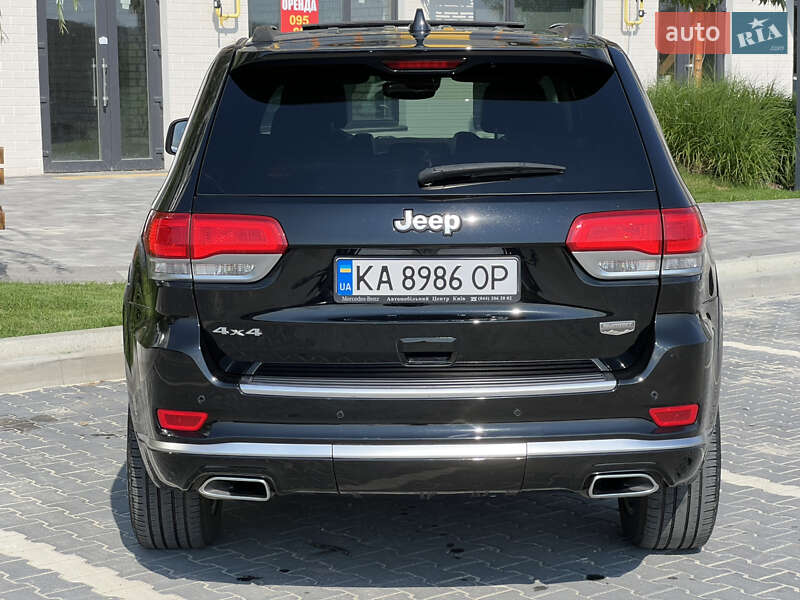 Внедорожник / Кроссовер Jeep Grand Cherokee 2017 в Киеве