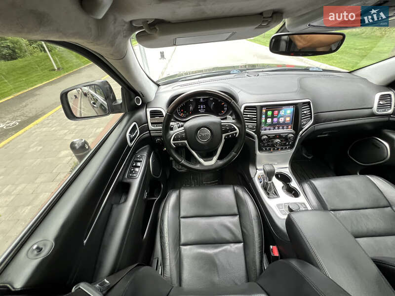 Внедорожник / Кроссовер Jeep Grand Cherokee 2017 в Киеве