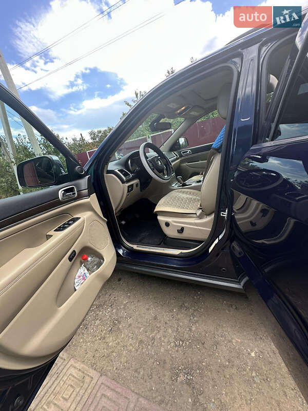 Позашляховик / Кросовер Jeep Grand Cherokee 2016 в Одесі