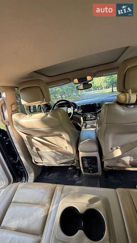 Внедорожник / Кроссовер Jeep Grand Cherokee 2018 в Лозовой