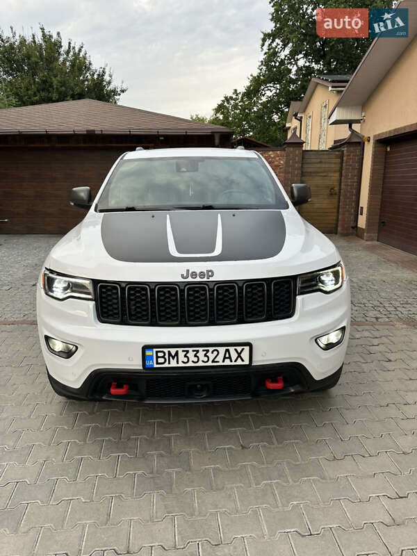 Внедорожник / Кроссовер Jeep Grand Cherokee 2018 в Сумах