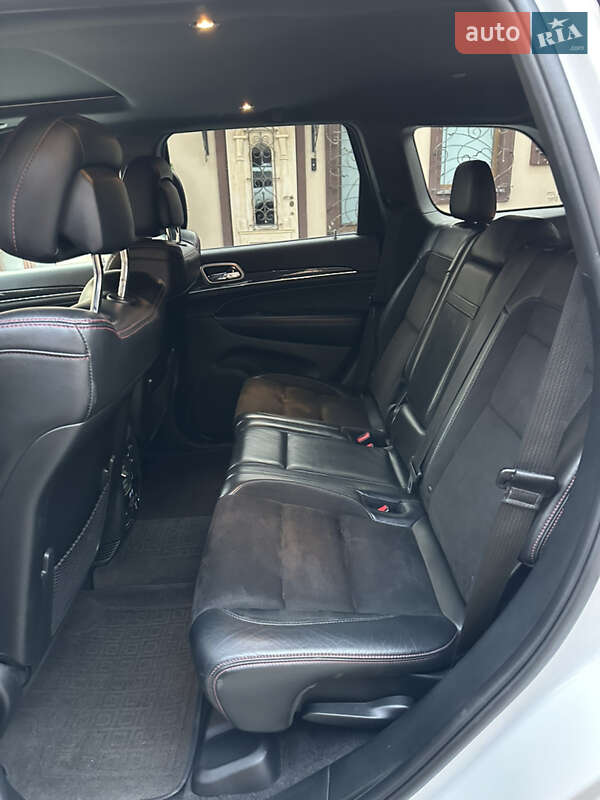 Внедорожник / Кроссовер Jeep Grand Cherokee 2018 в Сумах