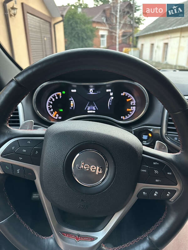 Внедорожник / Кроссовер Jeep Grand Cherokee 2018 в Сумах