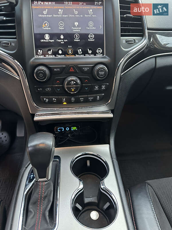 Внедорожник / Кроссовер Jeep Grand Cherokee 2018 в Сумах