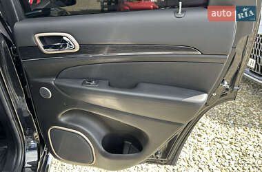 Внедорожник / Кроссовер Jeep Grand Cherokee 2014 в 