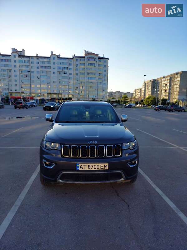 Внедорожник / Кроссовер Jeep Grand Cherokee 2016 в Ивано-Франковске фото 4 Внедорожник / Кроссовер Jeep Grand Cherokee 2016 в Ивано-Франковске