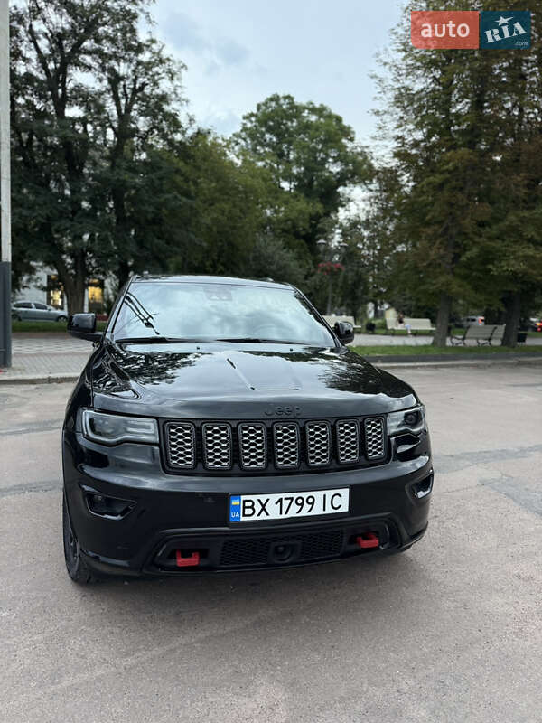 Внедорожник / Кроссовер Jeep Grand Cherokee 2022 в Хмельницком