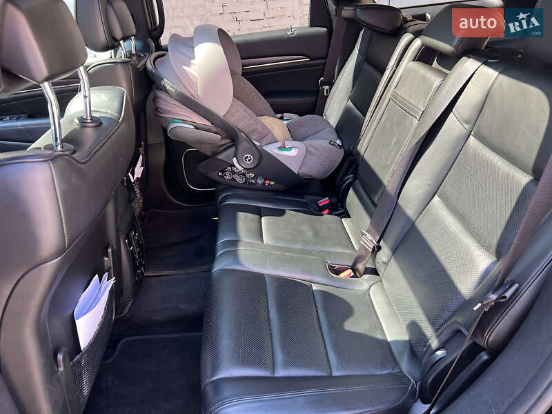 Внедорожник / Кроссовер Jeep Grand Cherokee 2018 в Киеве