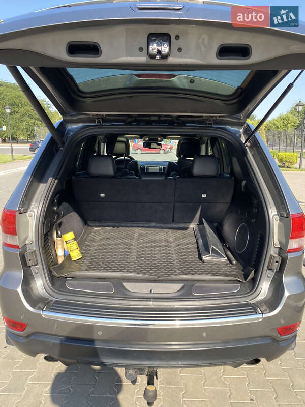 Внедорожник / Кроссовер Jeep Grand Cherokee 2011 в Измаиле