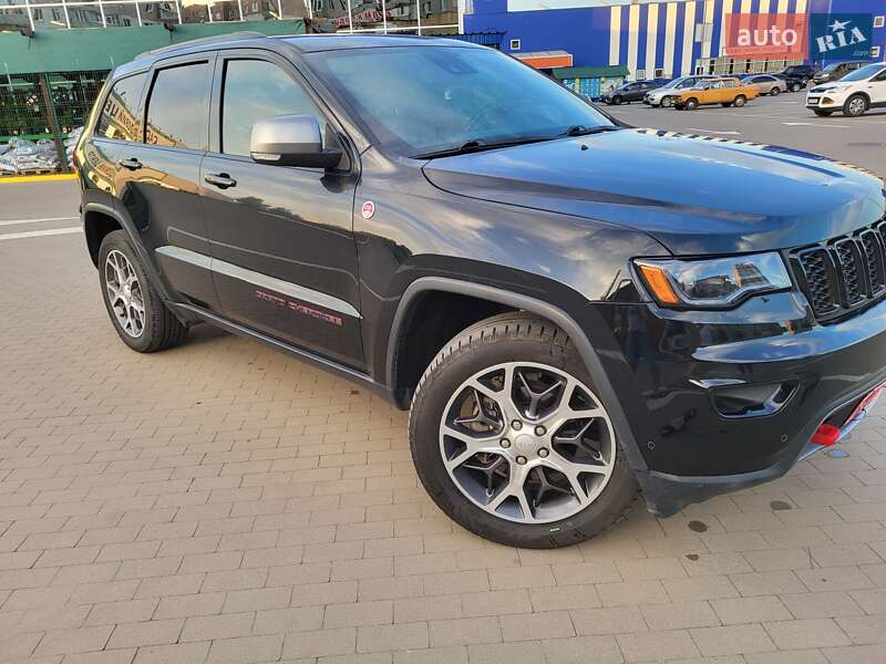 Внедорожник / Кроссовер Jeep Grand Cherokee 2020 в Киеве