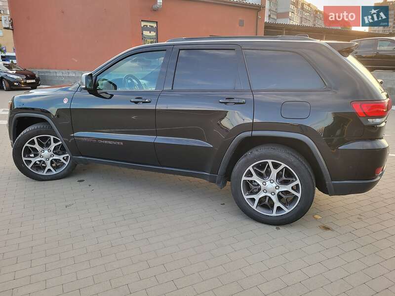 Внедорожник / Кроссовер Jeep Grand Cherokee 2020 в Киеве