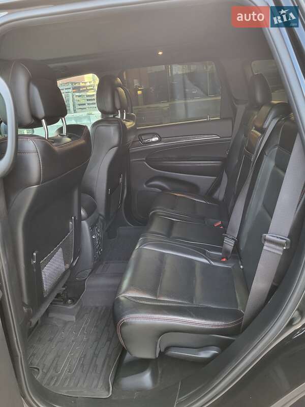 Внедорожник / Кроссовер Jeep Grand Cherokee 2020 в Киеве