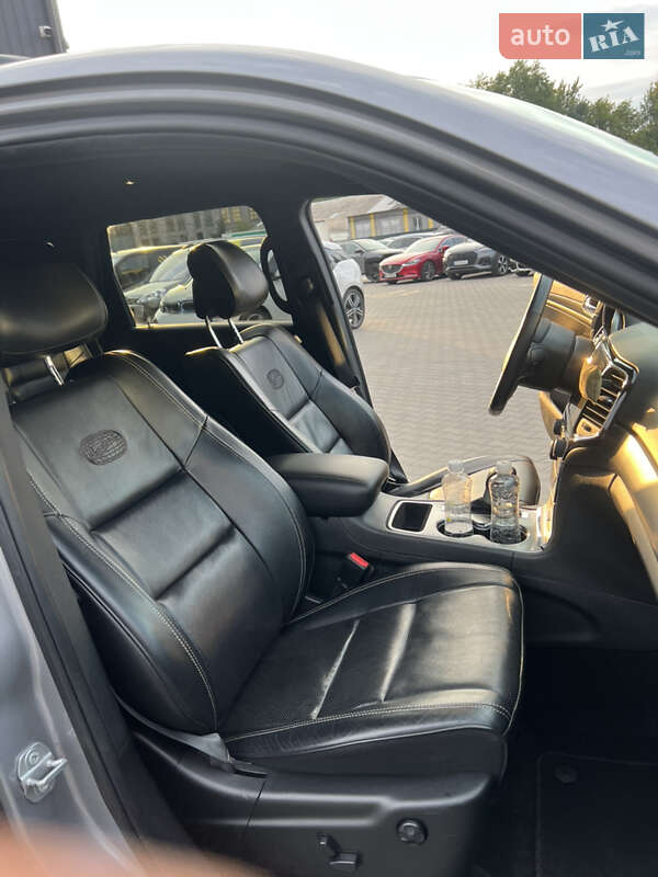 Внедорожник / Кроссовер Jeep Grand Cherokee 2019 в Киеве фото 21 Внедорожник / Кроссовер Jeep Grand Cherokee 2019 в Киеве