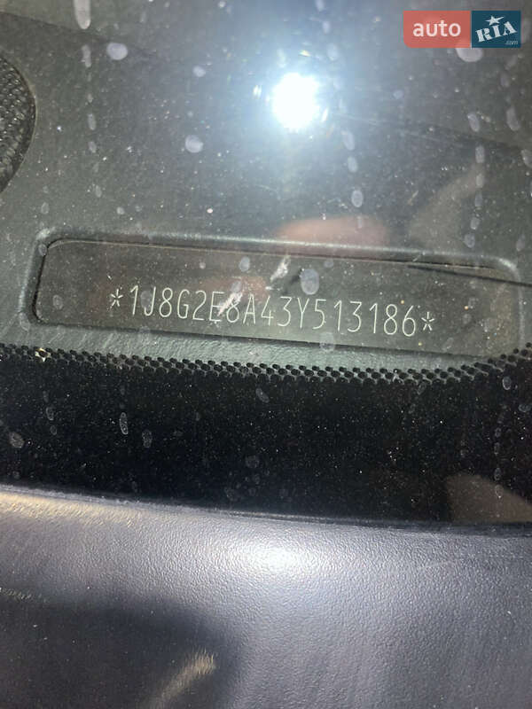 Внедорожник / Кроссовер Jeep Grand Cherokee 2003 в Ужгороде фото 12 Внедорожник / Кроссовер Jeep Grand Cherokee 2003 в Ужгороде