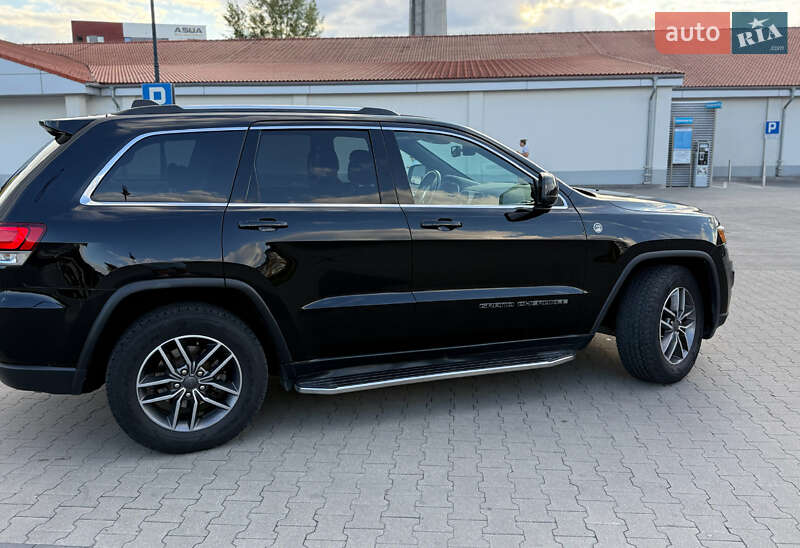 Внедорожник / Кроссовер Jeep Grand Cherokee 2020 в Тернополе