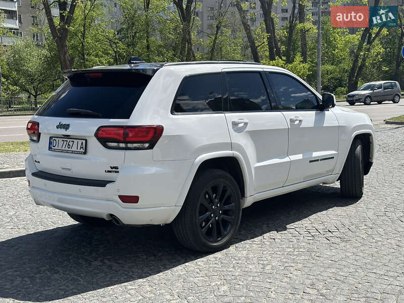 Внедорожник / Кроссовер Jeep Grand Cherokee 2018 в Киеве