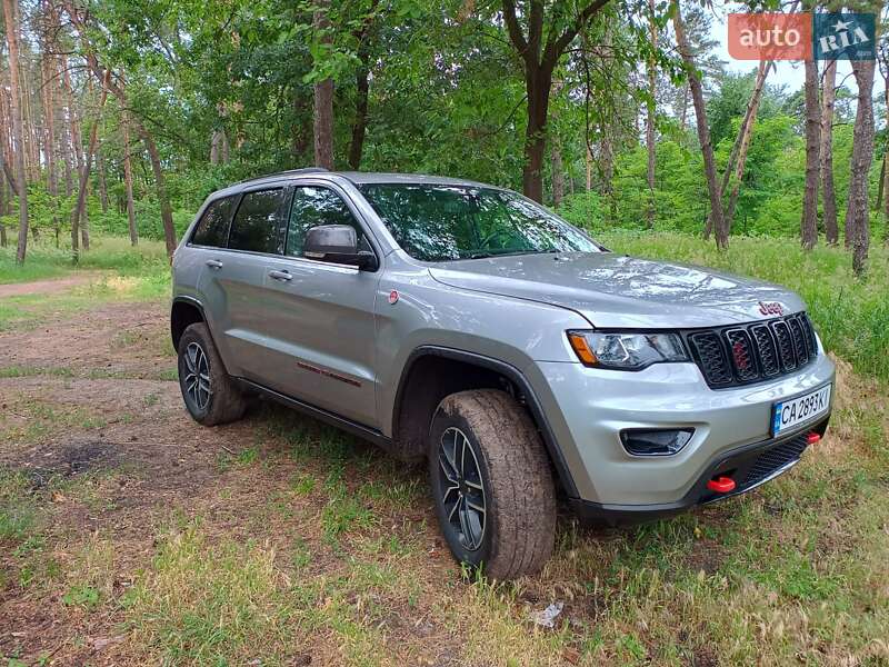 Внедорожник / Кроссовер Jeep Grand Cherokee 2020 в Черкассах