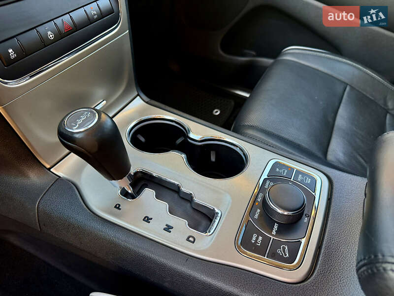 Внедорожник / Кроссовер Jeep Grand Cherokee 2011 в Киеве