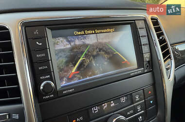 Позашляховик / Кросовер Jeep Grand Cherokee 2011 в 