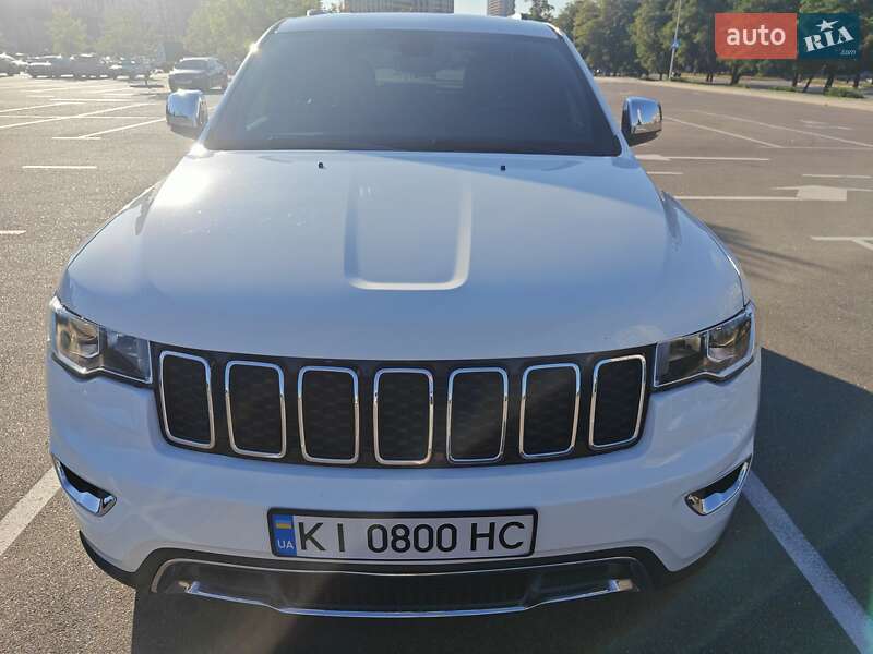 Внедорожник / Кроссовер Jeep Grand Cherokee 2018 в Киеве фото 2 Внедорожник / Кроссовер Jeep Grand Cherokee 2018 в Киеве