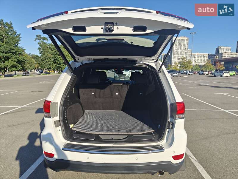 Внедорожник / Кроссовер Jeep Grand Cherokee 2018 в Киеве фото 25 Внедорожник / Кроссовер Jeep Grand Cherokee 2018 в Киеве