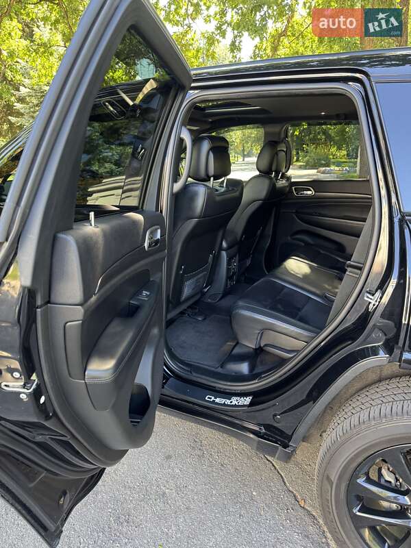 Внедорожник / Кроссовер Jeep Grand Cherokee 2018 в Житомире