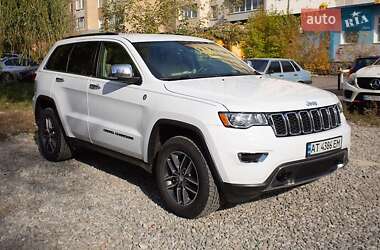 Внедорожник / Кроссовер Jeep Grand Cherokee 2017 в Ивано-Франковске
