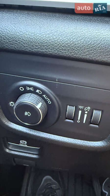 Позашляховик / Кросовер Jeep Grand Cherokee 2021 в Рівному