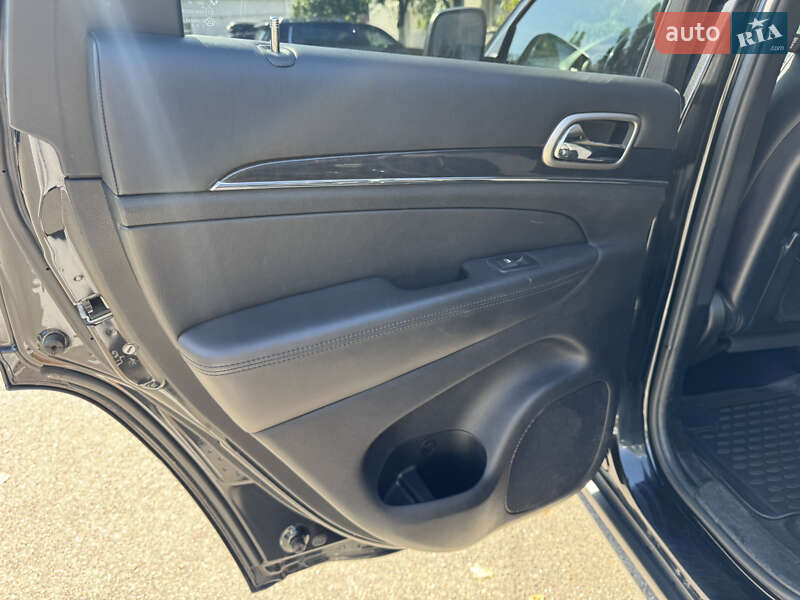 Позашляховик / Кросовер Jeep Grand Cherokee 2012 в Києві фото 18 Позашляховик / Кросовер Jeep Grand Cherokee 2012 в Києві