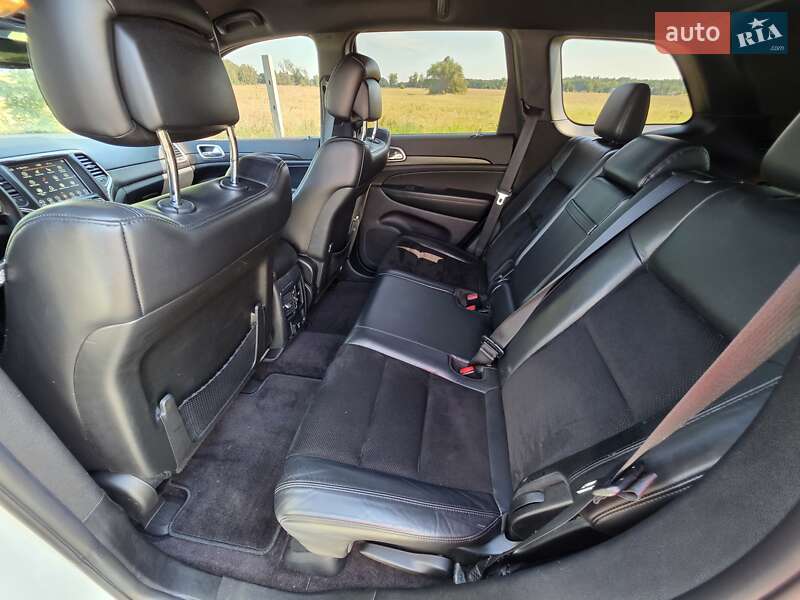 Внедорожник / Кроссовер Jeep Grand Cherokee 2018 в Киеве