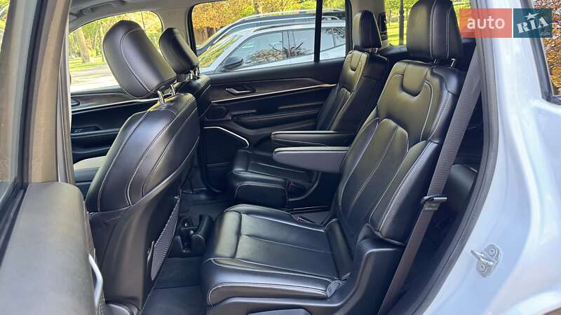 Внедорожник / Кроссовер Jeep Grand Cherokee 2021 в Киеве