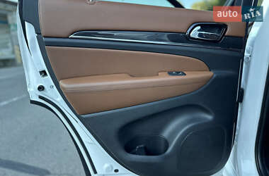 Внедорожник / Кроссовер Jeep Grand Cherokee 2020 в 