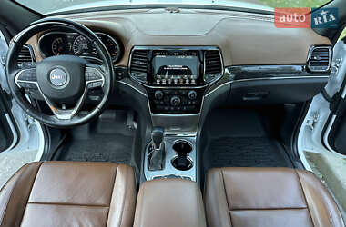 Внедорожник / Кроссовер Jeep Grand Cherokee 2020 в 