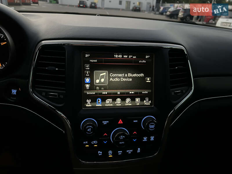 Позашляховик / Кросовер Jeep Grand Cherokee 2016 в Києві