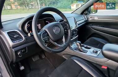 Внедорожник / Кроссовер Jeep Grand Cherokee 2022 в 