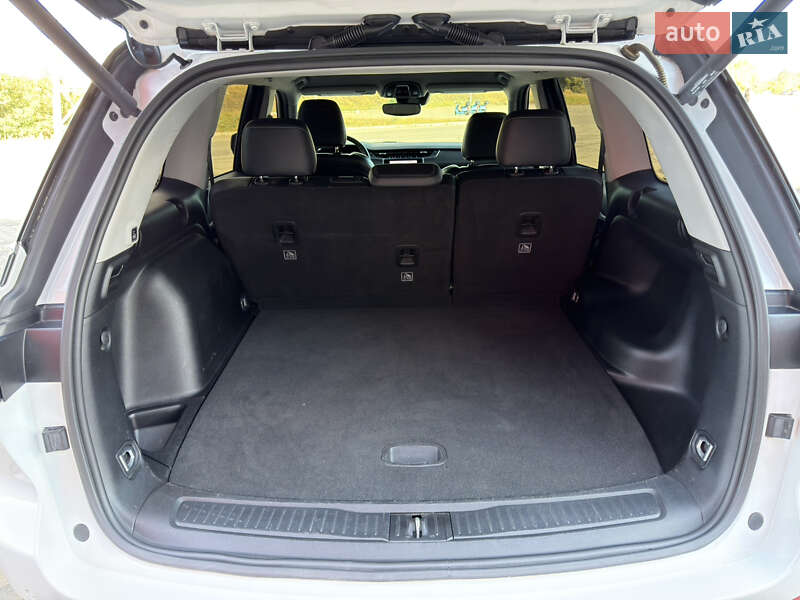 Внедорожник / Кроссовер Jeep Grand Cherokee 2022 в Киеве фото 24 Внедорожник / Кроссовер Jeep Grand Cherokee 2022 в Киеве